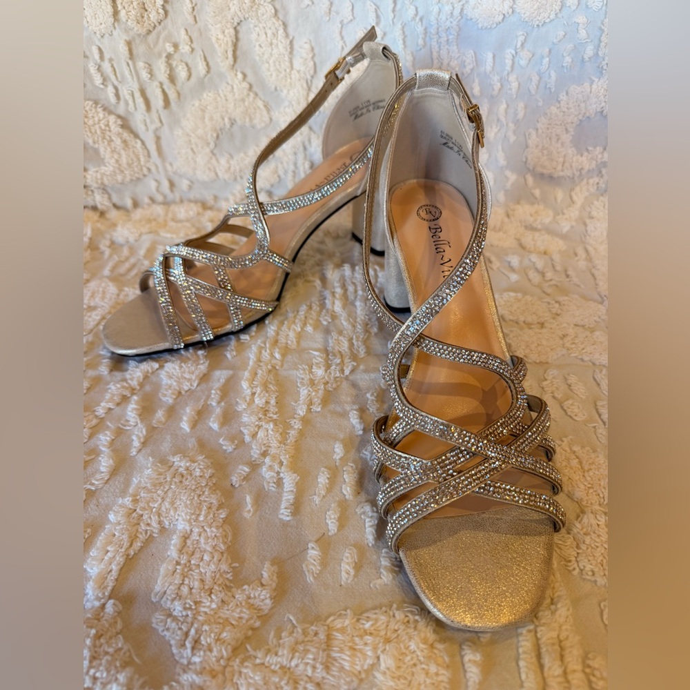 Bella Vita Champagne Rhinestone Strappy Heels 532